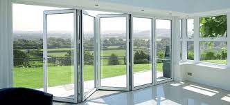مقارنة بين الألوميتال والـ UPVC: أيهما الأفضل؟